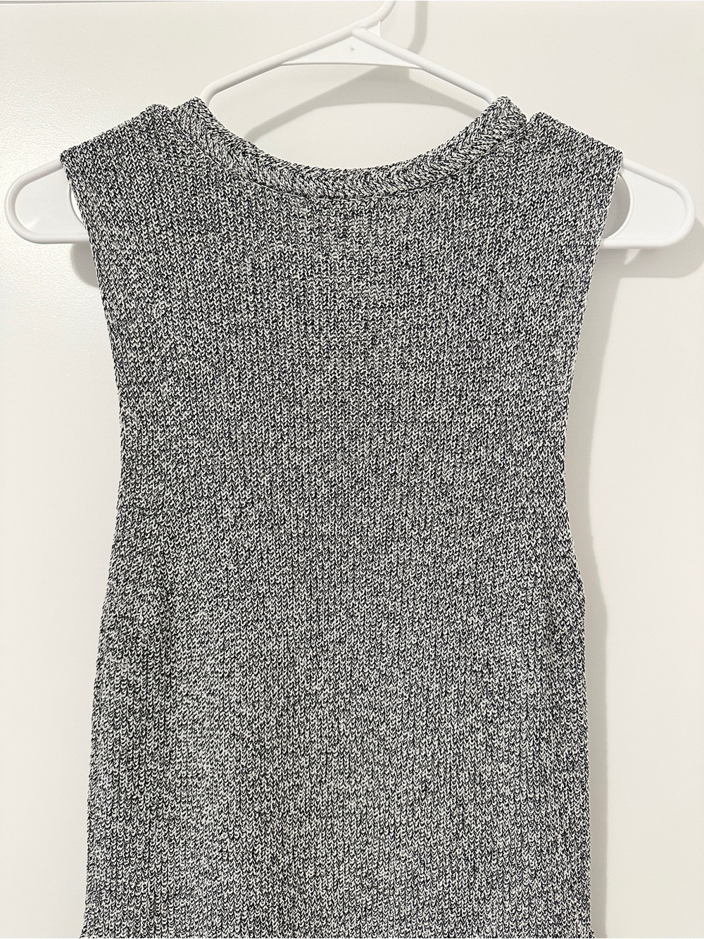 Aritzia Wilfred Palmier Sleeveless Split Hem Tunic Knit Sweater Top Size XS - Picture 10 of 12